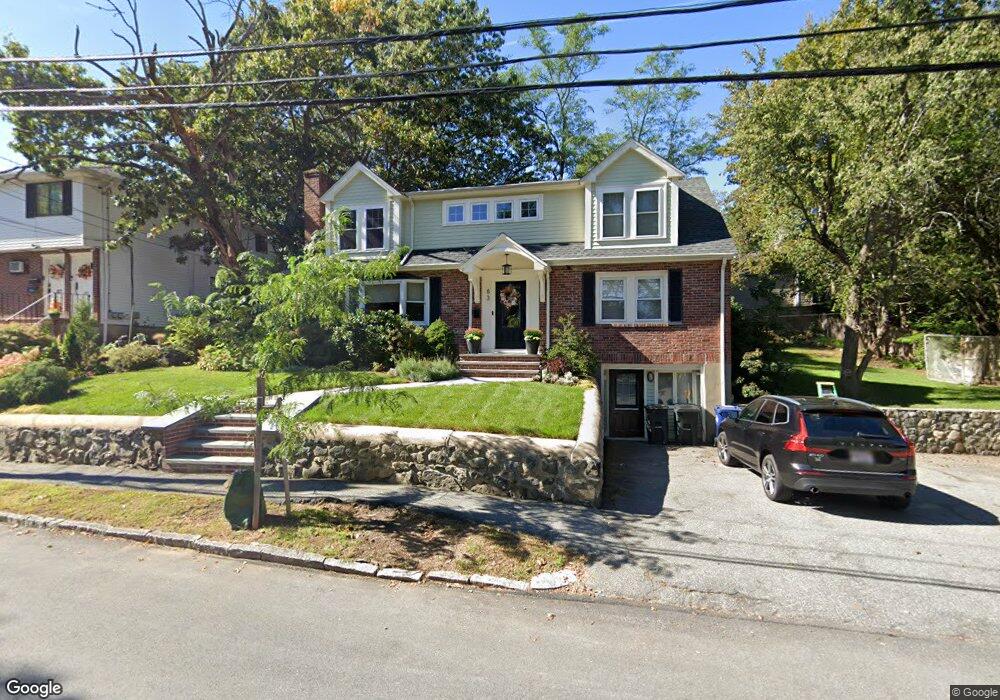 83 Williams St, Arlington, MA 02476 - photo 1