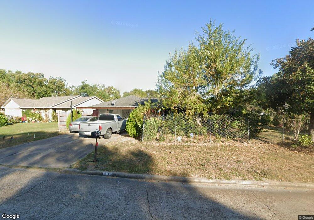 802 Dewalt St, Houston, TX 77088 - photo 1