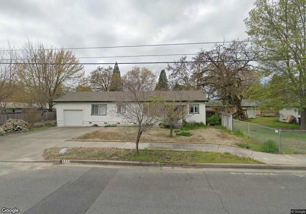 226 SW Westholm Ave, Grants Pass, OR 97526 - photo 1