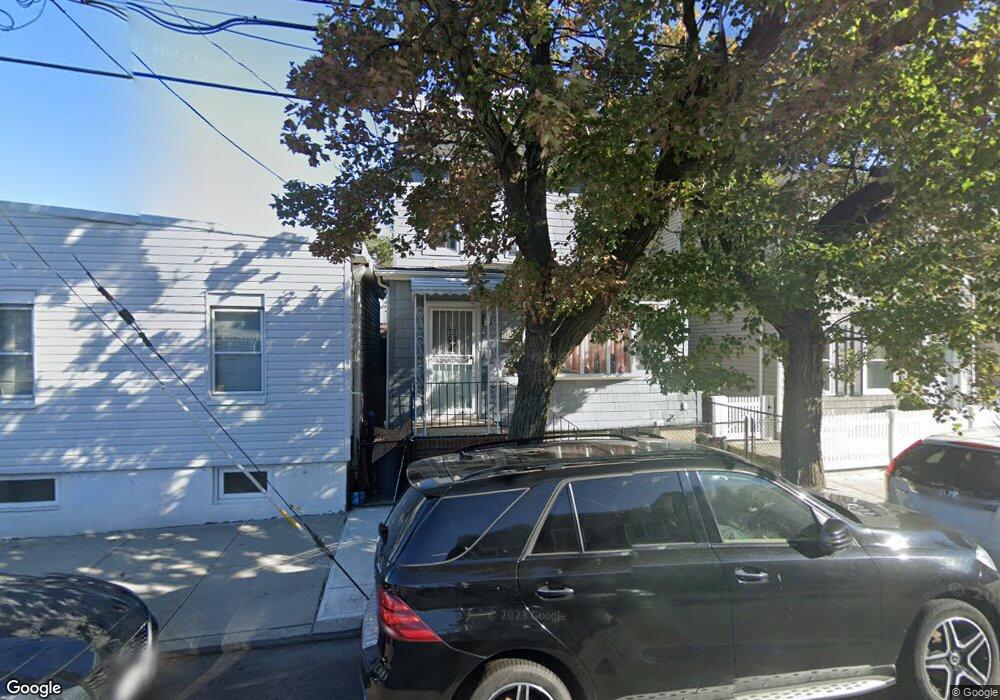 59-13 58th Ave unit 2FL, Maspeth, NY 11378 - photo 1