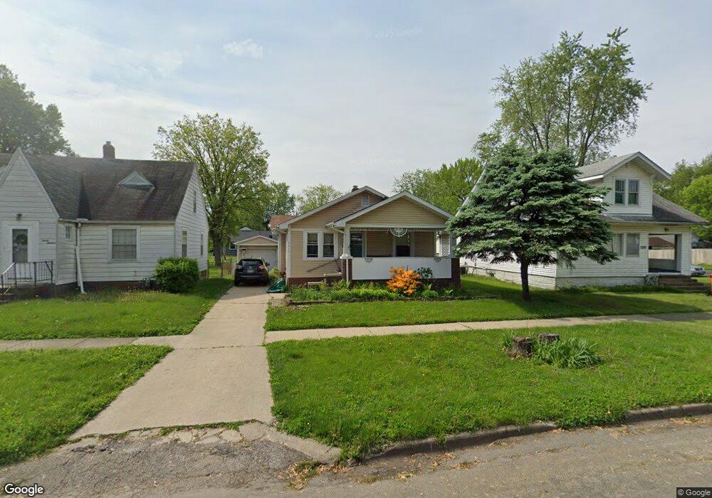 3017 Prairie Ave, Mattoon, IL 61938 - photo 1