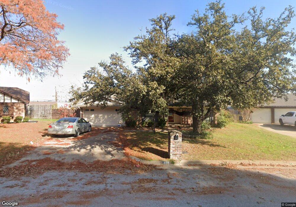808 Overhill Ct, Hurst, TX 76053 - photo 1