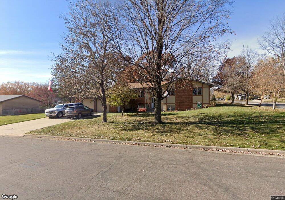 1043 9th Ave N, Sauk Rapids, MN 56379 - photo 1