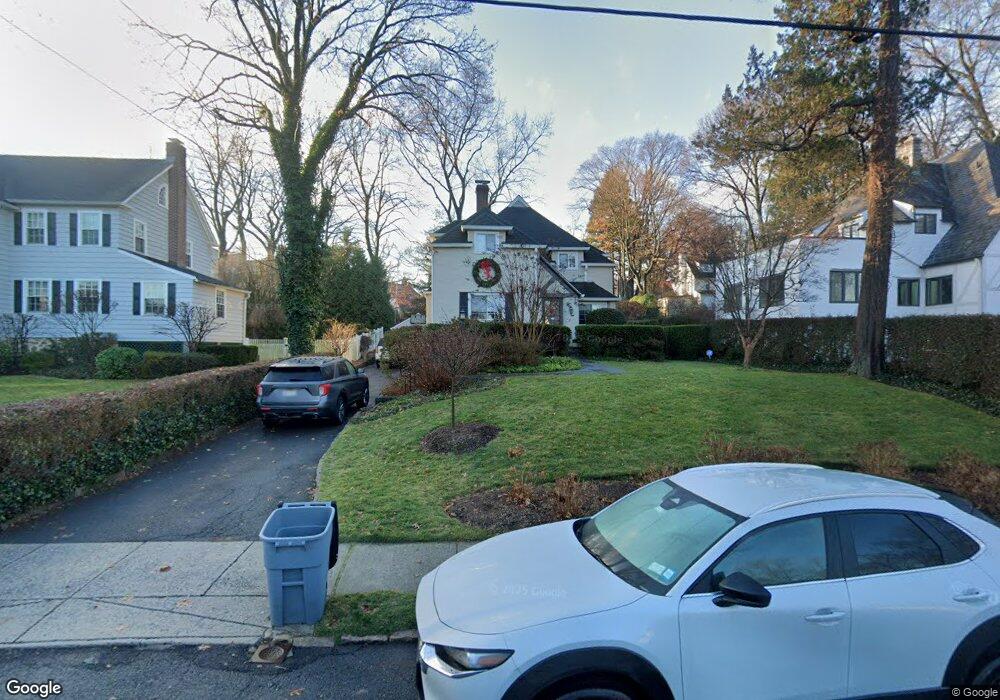 205 Pondfield Rd W, Bronxville, NY 10708 - photo 1
