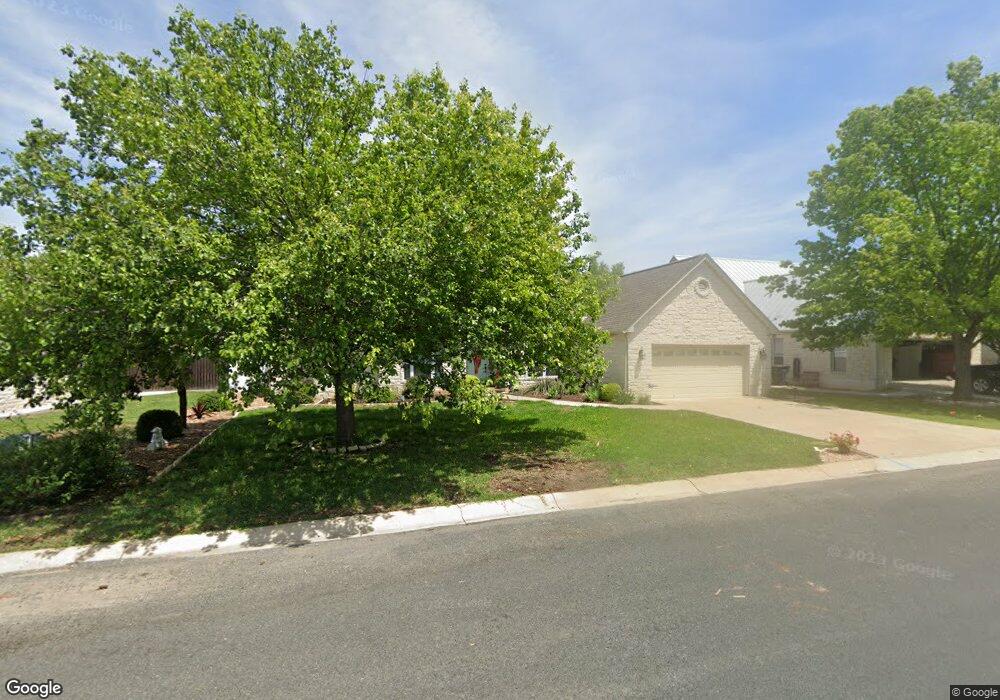 610 Persimmon Ct, Fredericksburg, TX 78624 - photo 1