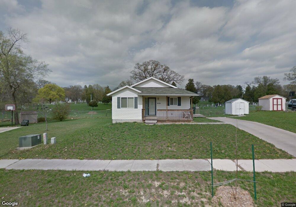 1636 Americus Dr SE, Cedar Rapids, IA 52403 - photo 1