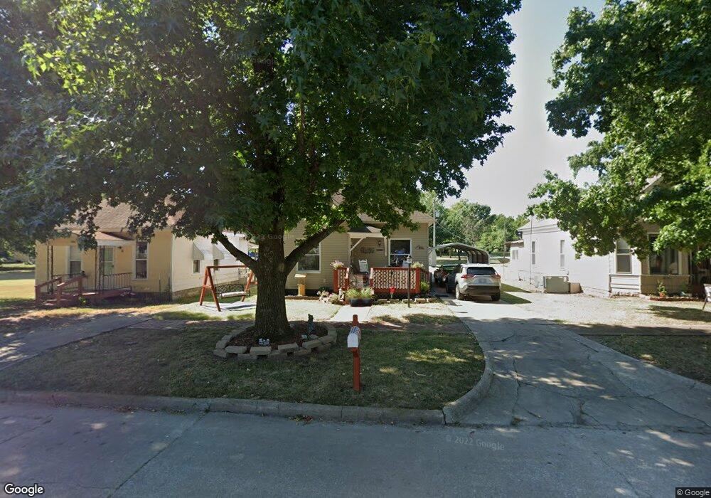 1326 Stevens Ave, Parsons, KS 67357 - photo 1