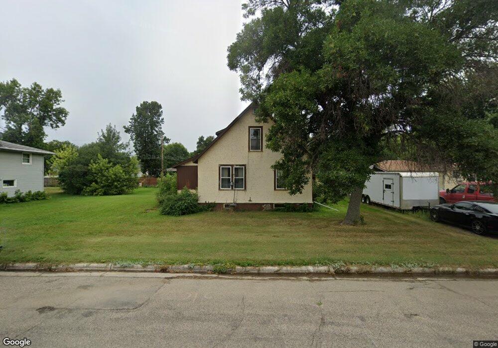 1006 4th Ave SW, Jamestown, ND 58401 - photo 1