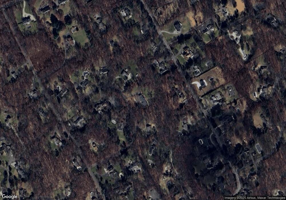 14 Deer Path Rd, Weston, CT 06883 - photo 1