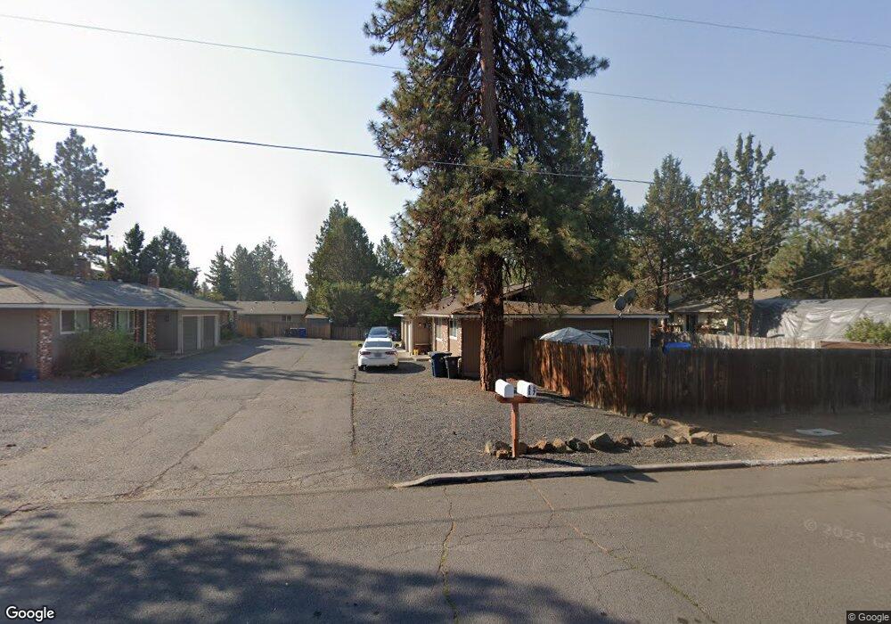 1617 SE Tempest Dr, Bend, OR 97702 - photo 1