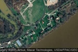 12 Railroad St, Middleport, OH 45760