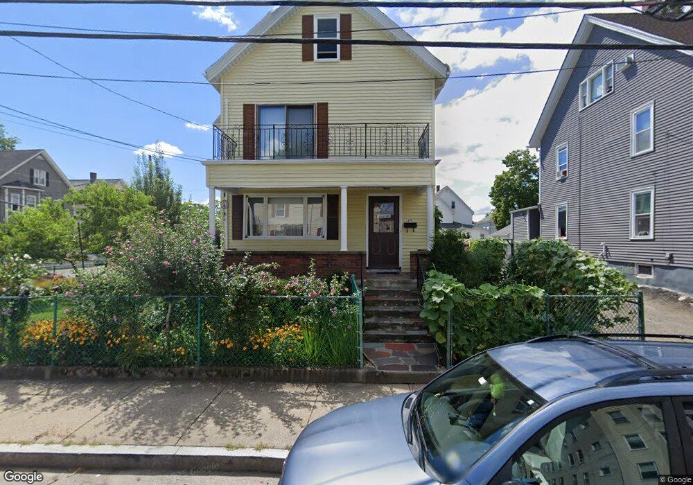 129 Myrtle St, Waltham, MA 02453 - photo 1