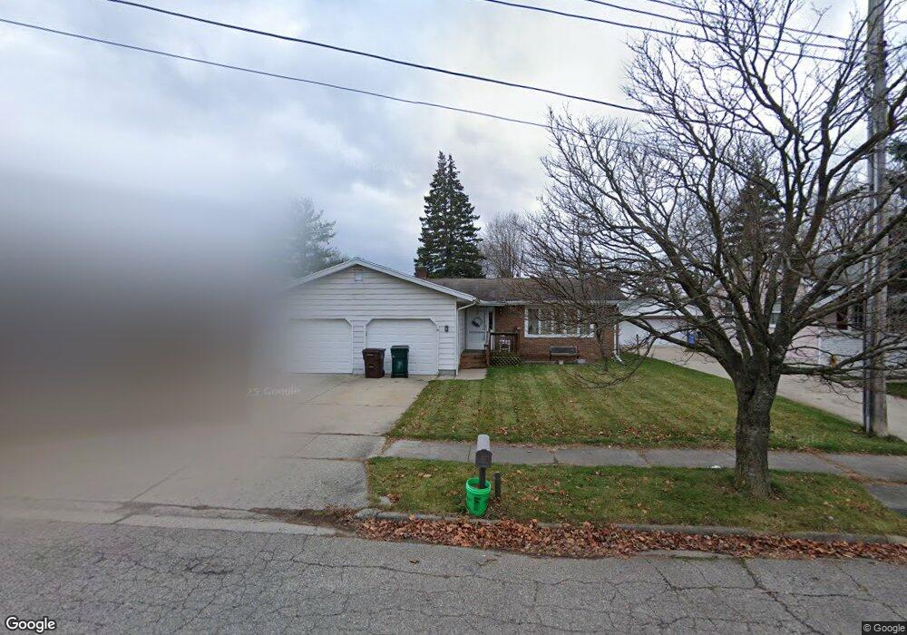 435 Dahlia Dr, Lansing, MI 48911 - photo 1