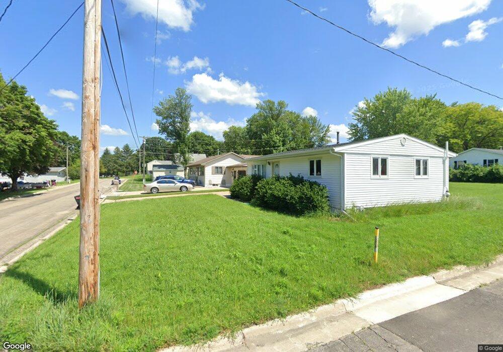 706 Pilot St, Albert Lea, MN 56007 - photo 1