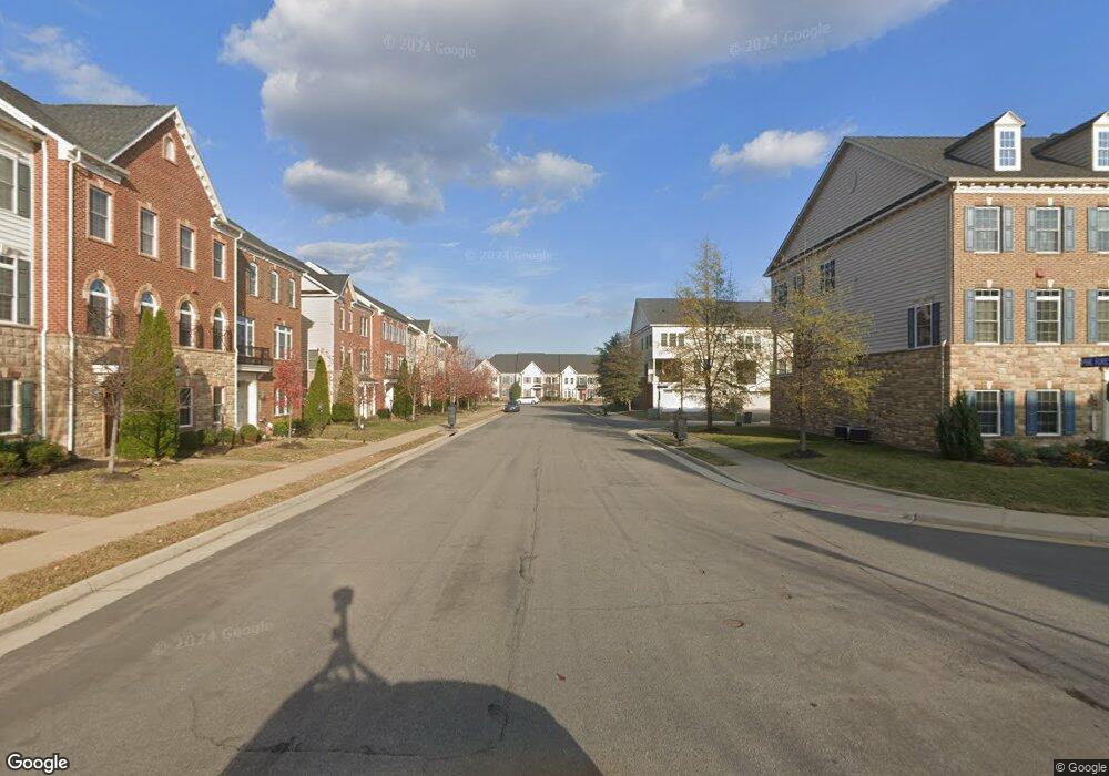 Pine Forest Dr, Chantilly, VA 20152 - photo 1