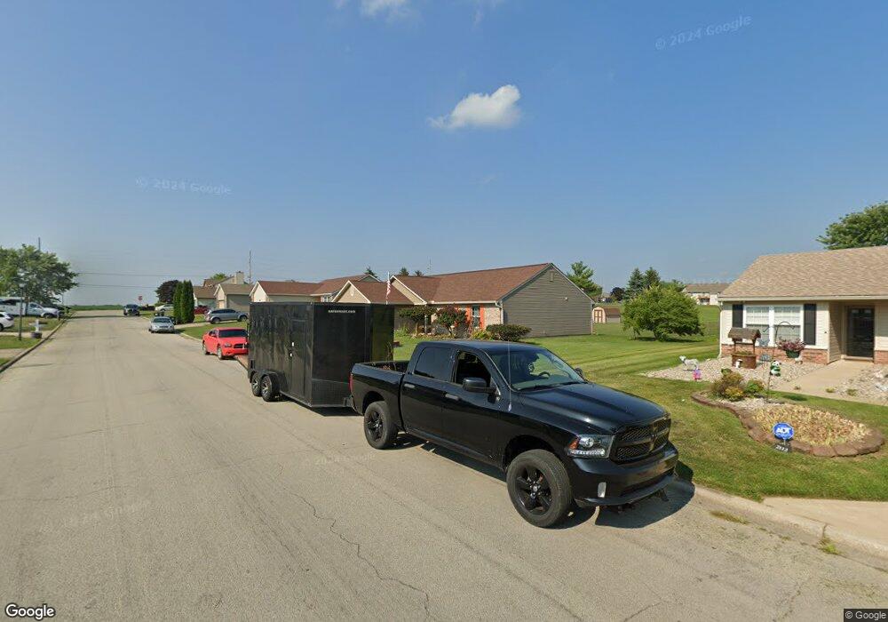 2122 N Fleetwood Dr, Greensburg, IN 47240 - photo 1