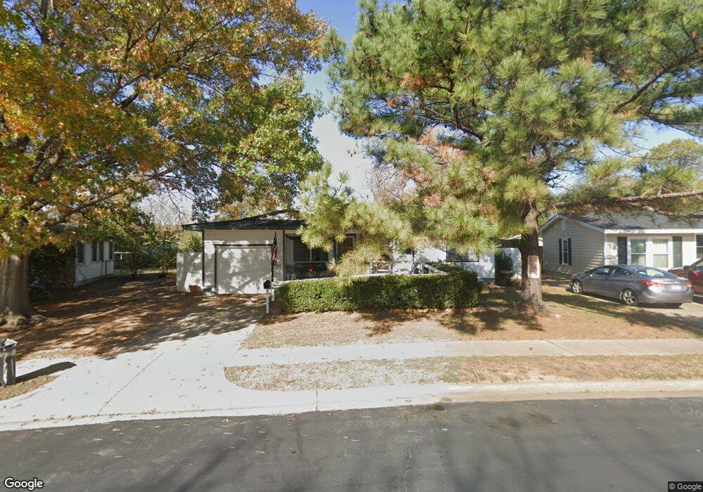 553 Souder Dr, Hurst, TX 76053 - photo 1