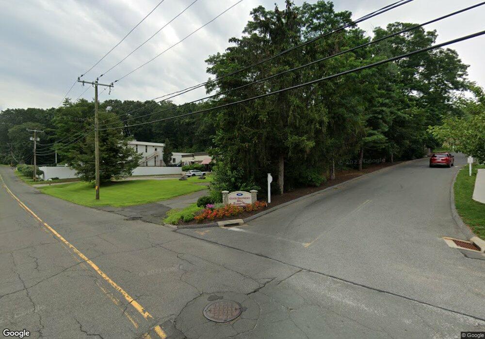 166 Old Brookfield Rd unit 34-4, Danbury, CT 06811 - photo 1