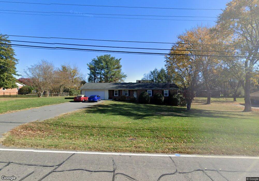 326 N Greenbriar Rd unit 12, Statesville, NC 28625 - photo 1