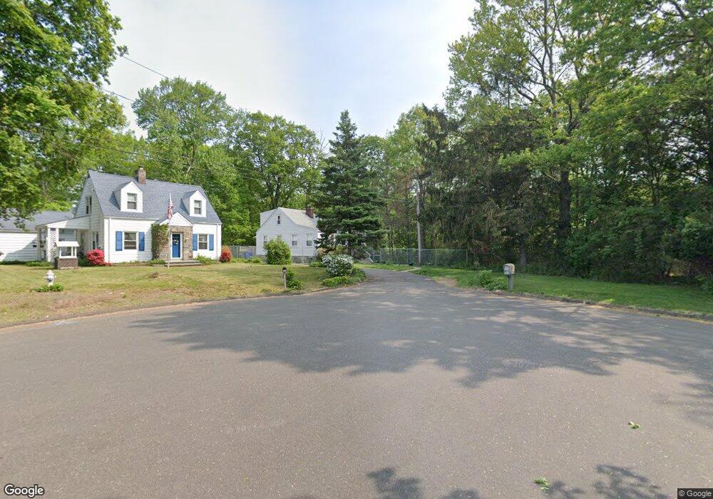 33 Pequonnock Rd, Trumbull, CT 06611 - photo 1