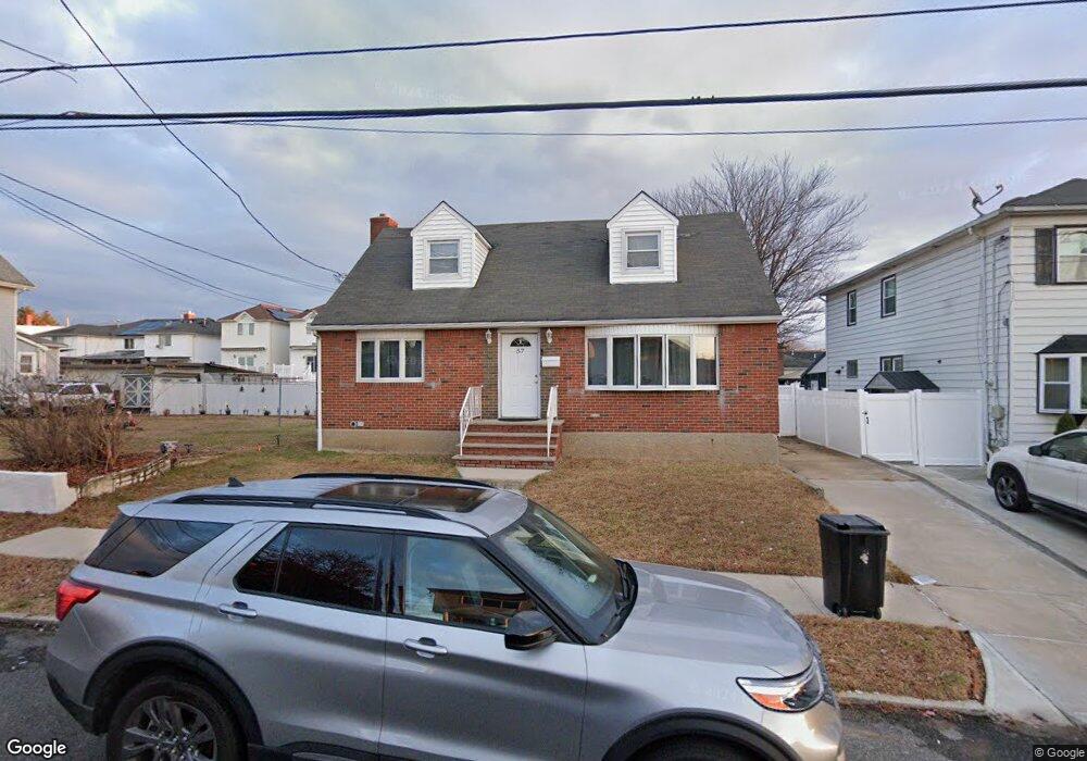 57 Roswell Ave, Staten Island, NY 10314 - photo 1