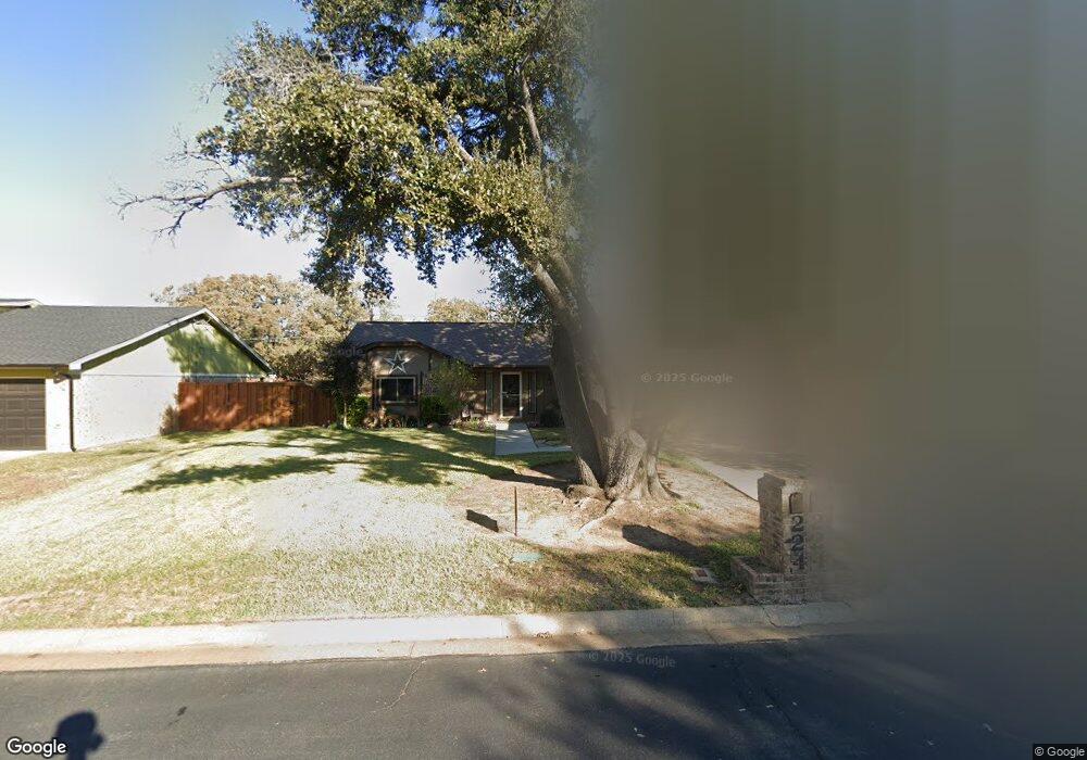 224 Northglen Dr, Hurst, TX 76054 - photo 1