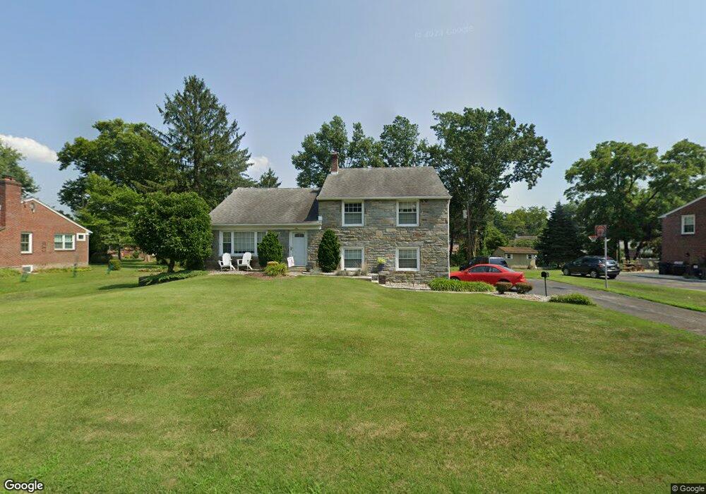 106 Cameron Dr, Wallingford, PA 19086 - photo 1