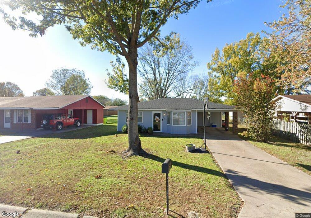 1803 N Lowe St, Stuttgart, AR 72160 - photo 1
