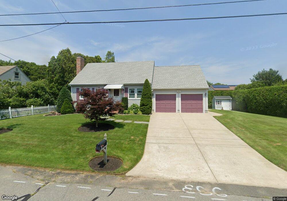 9 Viereck St, South Dartmouth, MA 02748 - photo 1