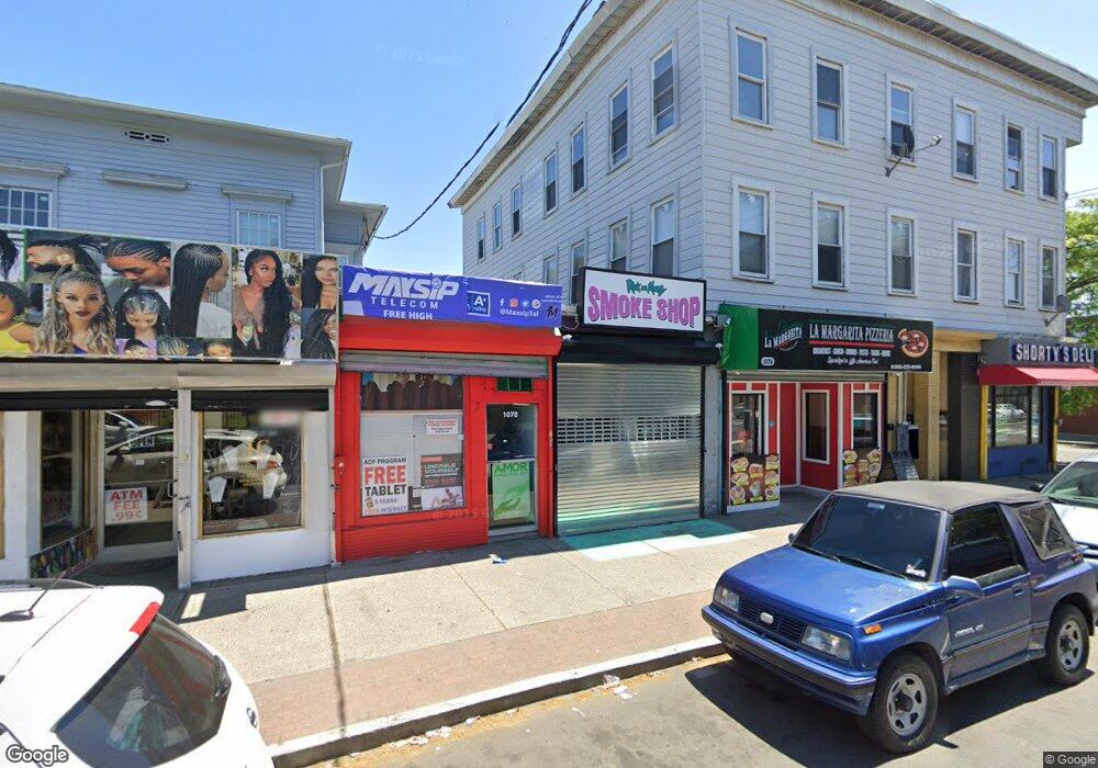 1076 E Main St unit B, Bridgeport, CT 06608 - photo 1