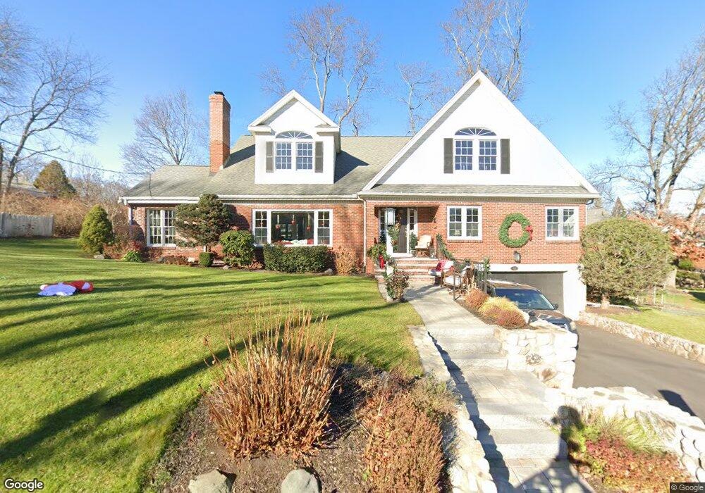 33 S Gateway, Winchester, MA 01890 - photo 1