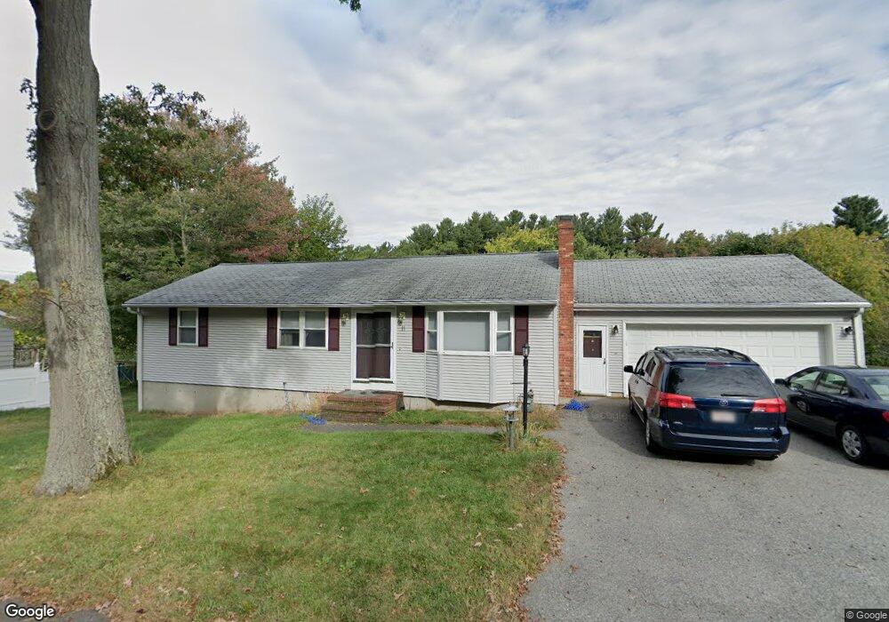 11 Oakcrest Cir, Methuen, MA 01844 - photo 1