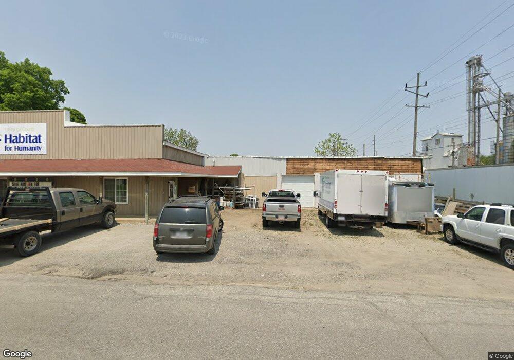 205 E Wayne St, Lagrange, IN 46761 - photo 1