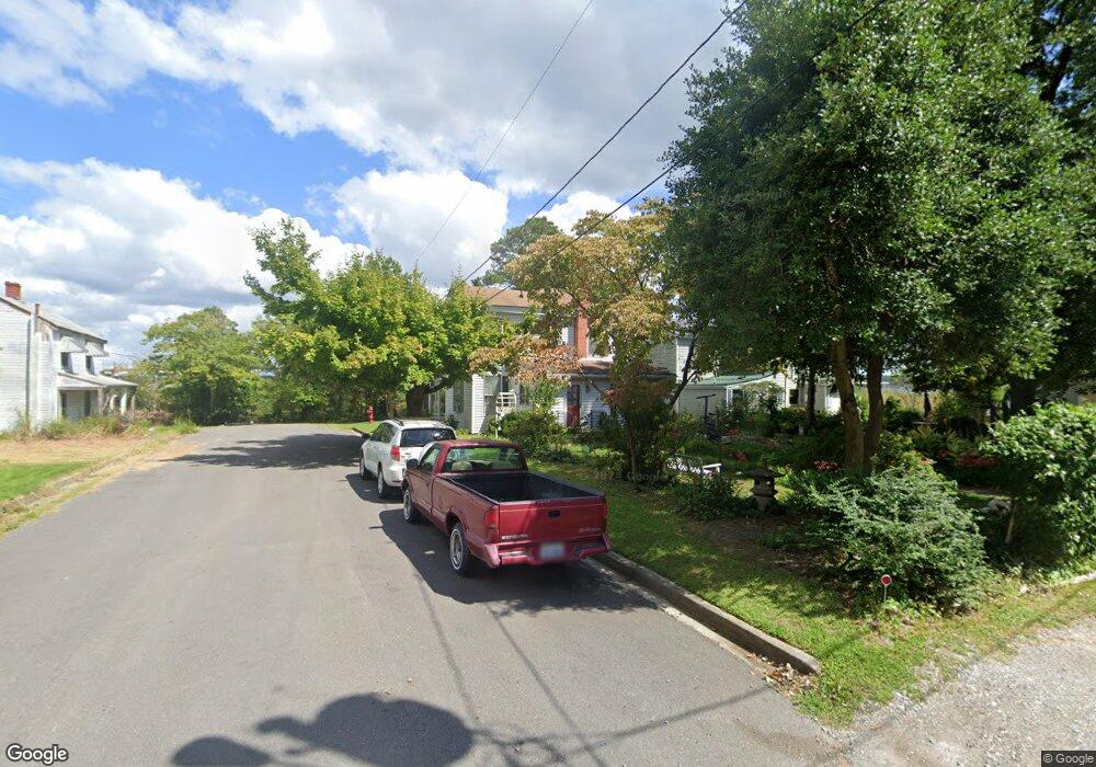 530 11th St, West Point, VA 23181 - photo 1