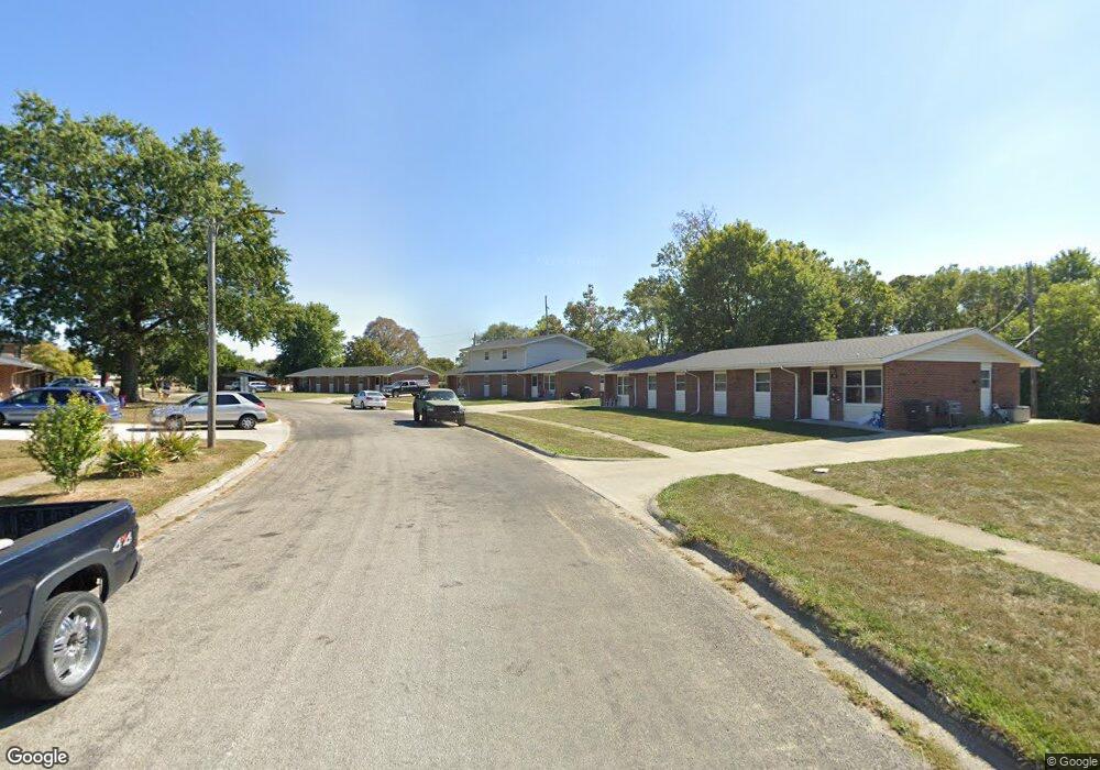 8832 E Circle Dr, Effingham, IL 62401 - photo 1