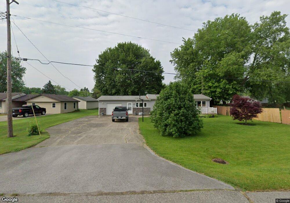 6028 Crown Point, Flint, MI 48506 - photo 1