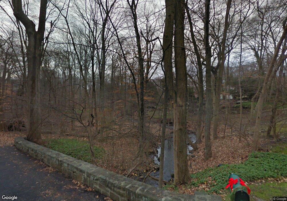 2 Laurel Ln, Greenwich, CT 06830 - photo 1