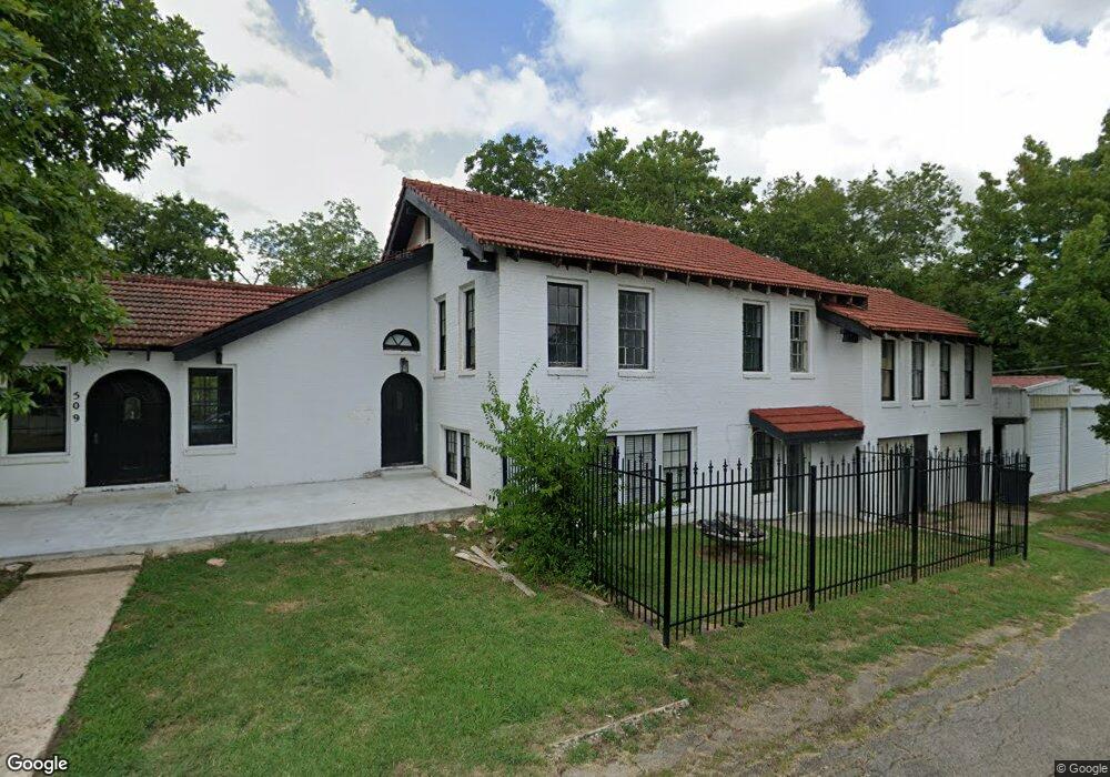 509 E Jackson St, Hugo, OK 74743 - photo 1