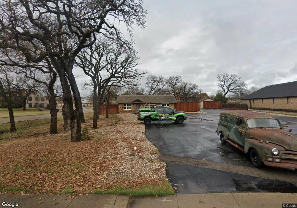 1020 W Pipeline Rd, Hurst, TX 76053 - photo 1