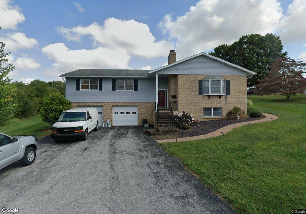 335 Commerce St, Waynesboro, PA 17268 - photo 1