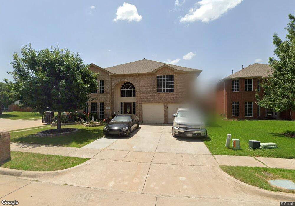 2112 Hemingway Dr, Denton, TX 76210 - photo 1