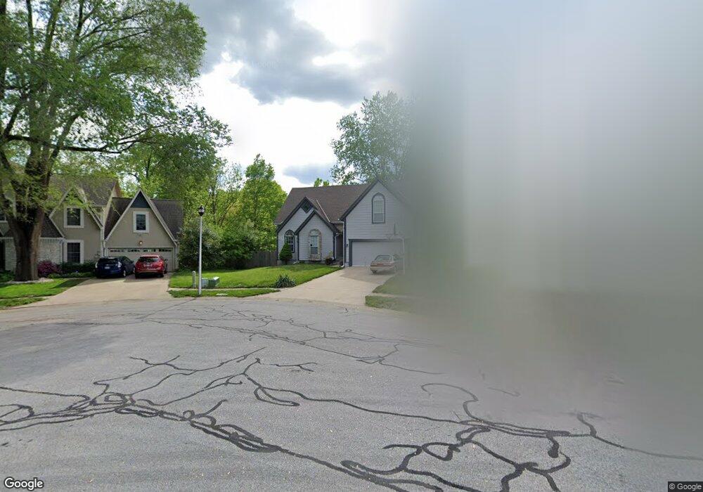 5130 Perry Ln, Shawnee, KS 66203 - photo 1