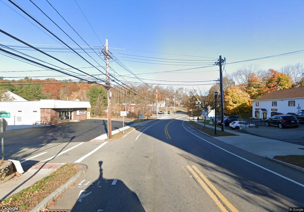 1 Merrimac Square unit 1, Merrimac, MA 01860 - photo 1