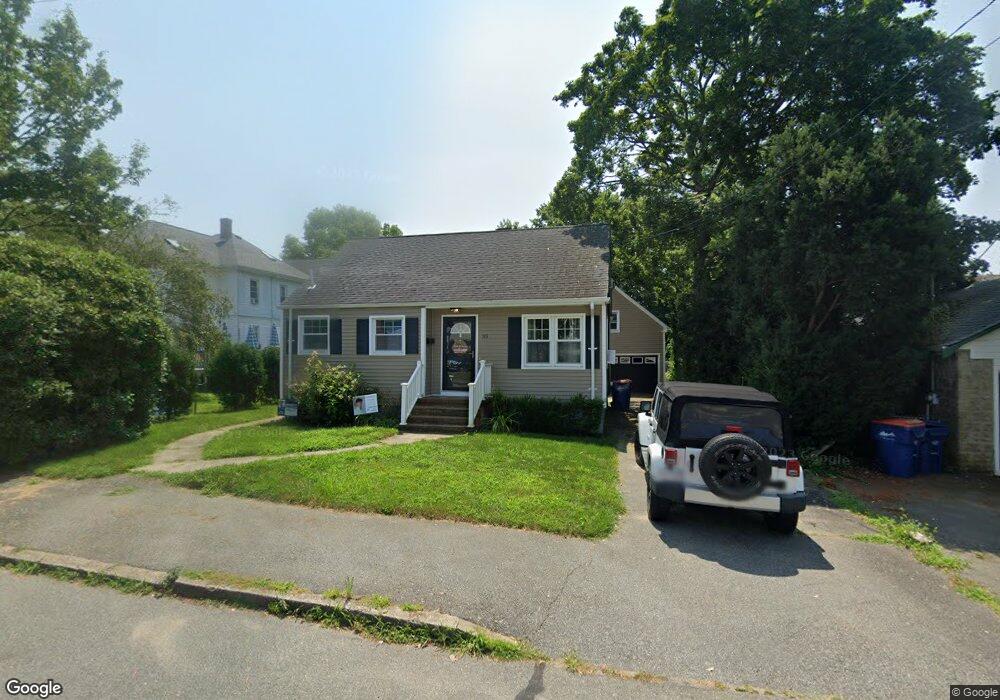 35 Rodman St, Fairhaven, MA 02719 - photo 1