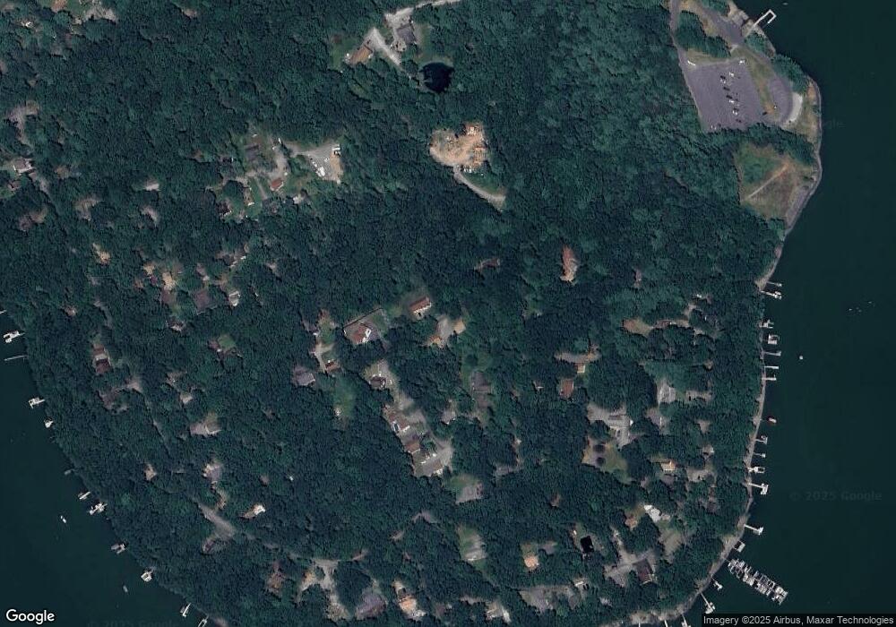 197 Crescent Dr, Paupack Township, PA 18428 - photo 1