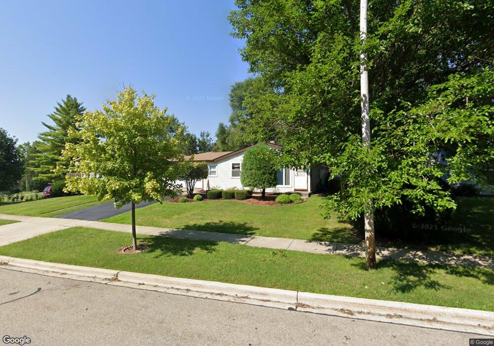 315 Tulsa Ave, Carpentersville, IL 60110 - photo 1