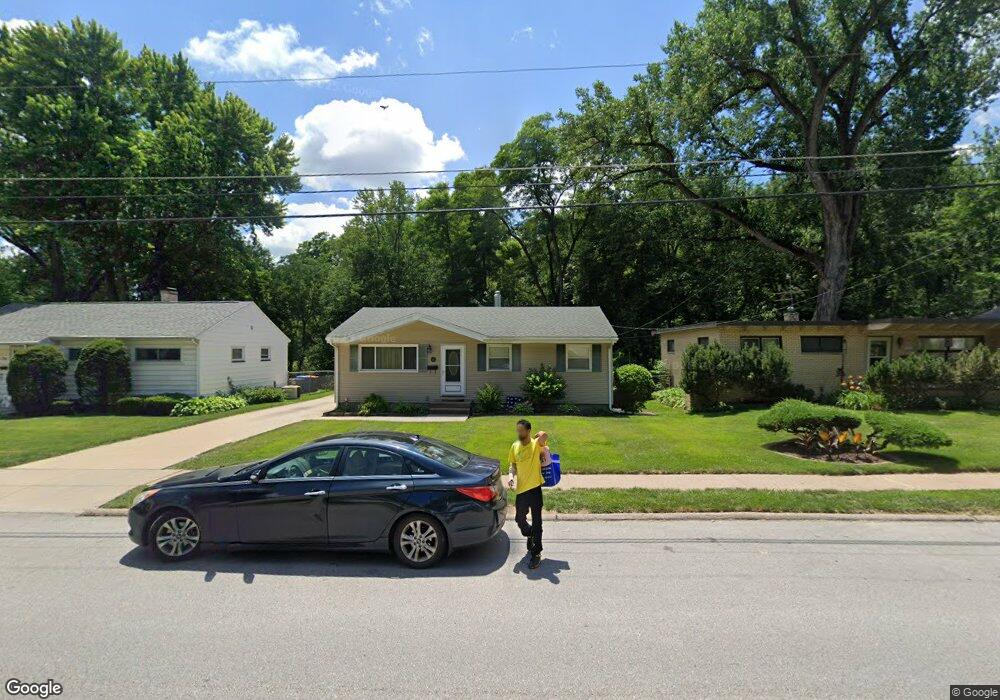 632 Waverly Rd, Davenport, IA 52804 - photo 1