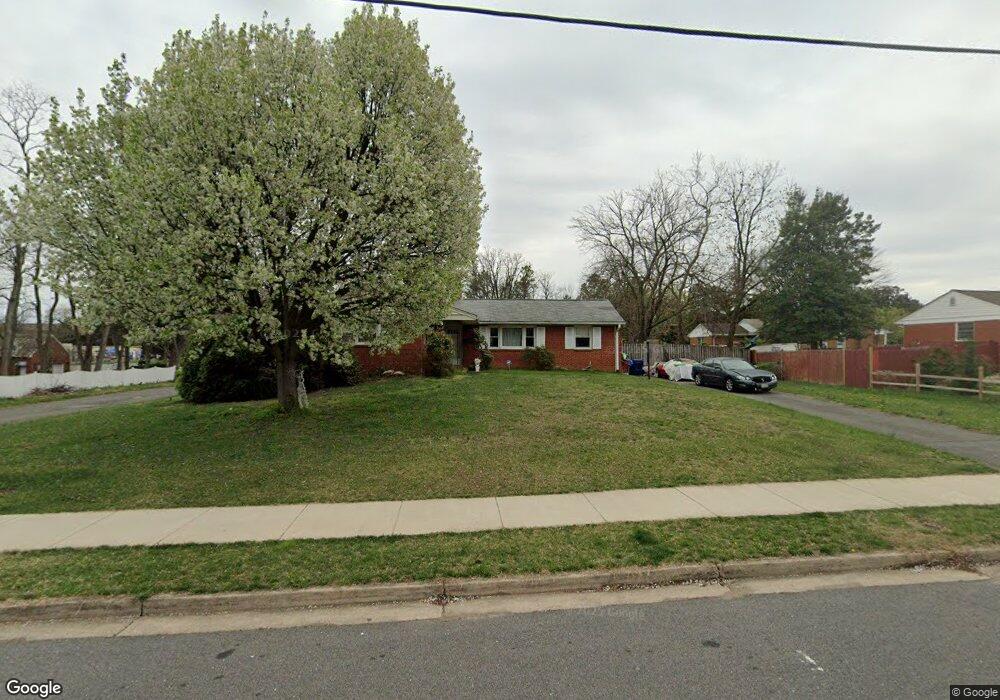 5841 Glen Forest Dr, Falls Church, VA 22041 - photo 1