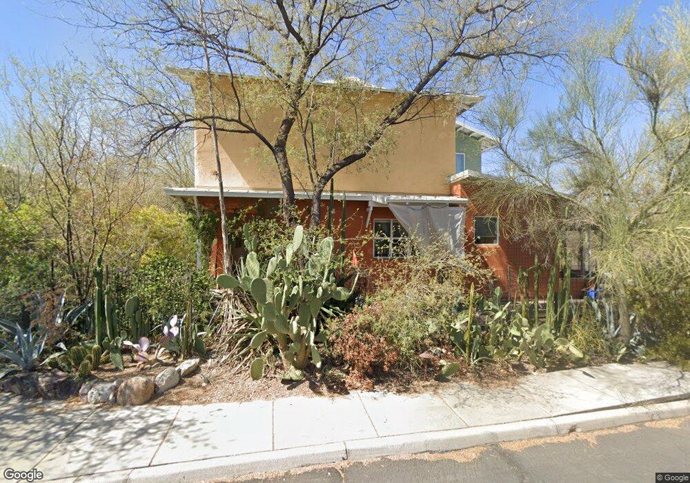 545 E Roger Rd, Tucson, AZ 85705 - photo 1