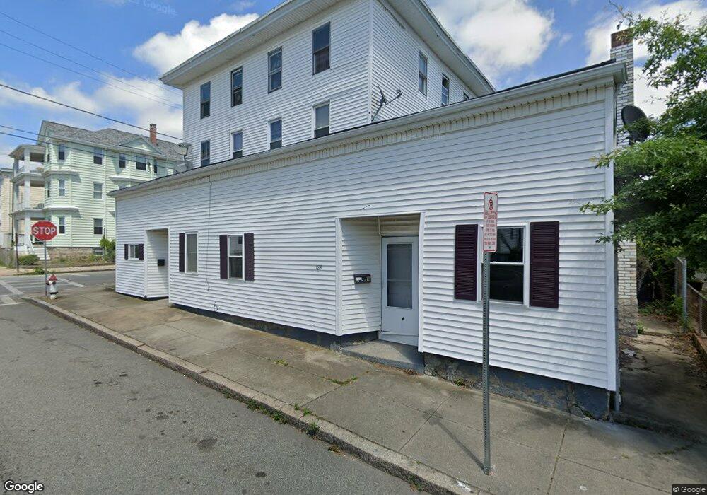 189 Plain St, Fall River, MA 02723 - photo 1